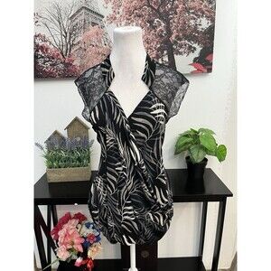Cato Faux Wrap Top Blouse Women Medium Black Palm Leaf Print Lace Shoulder 22/24